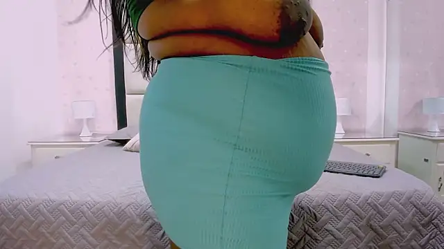 TreisyVixen webcam