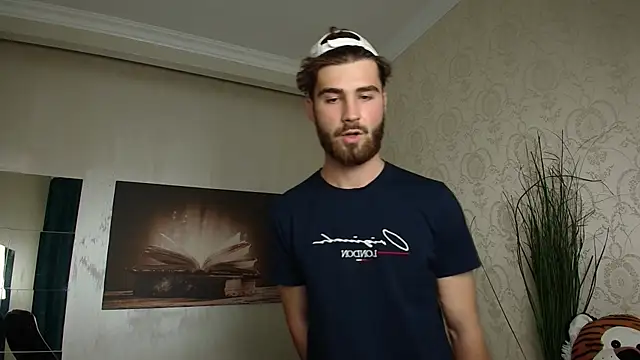 kyloeast (M young) - Cum Show
