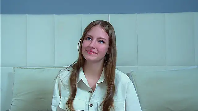 SofiaSarvains webcam