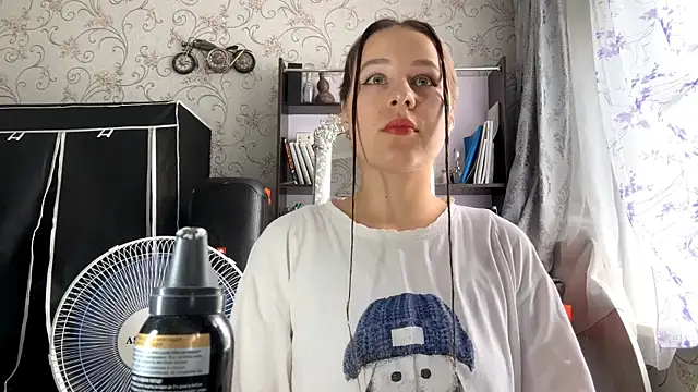 KathyrnEdmison live cam on StripChat