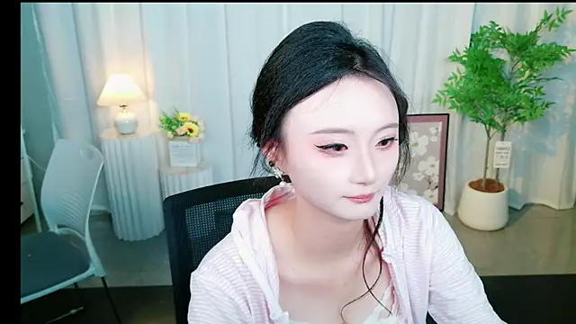 zaizai-66 live cam on StripChat