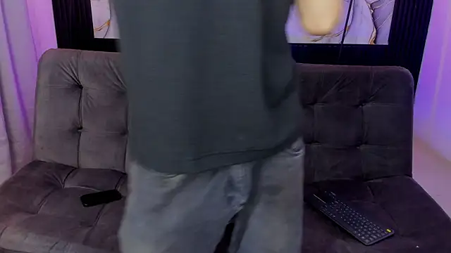 nico_naughtyboy webcam