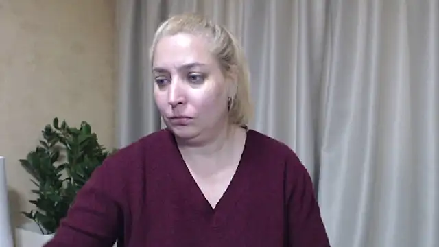 sweetpussy13 webcam
