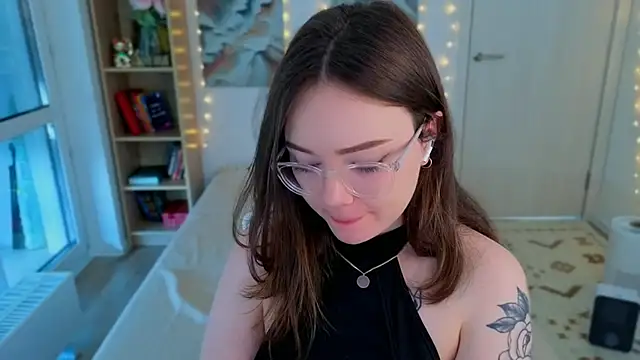 MilenaSaint webcam