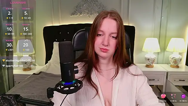Elisabeth_Binder live cam on StripChat