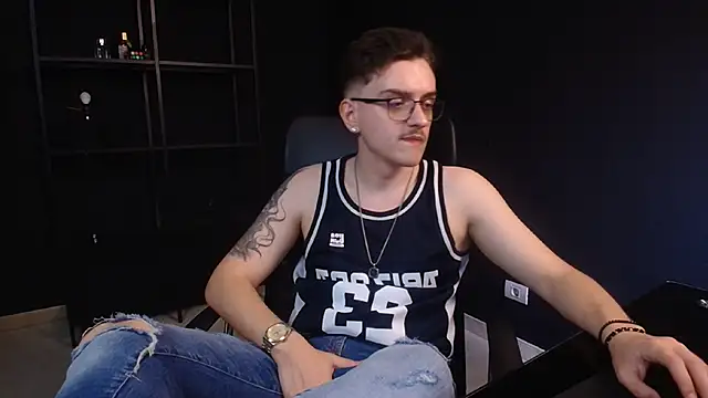 FelixStarkk live cam on StripChat