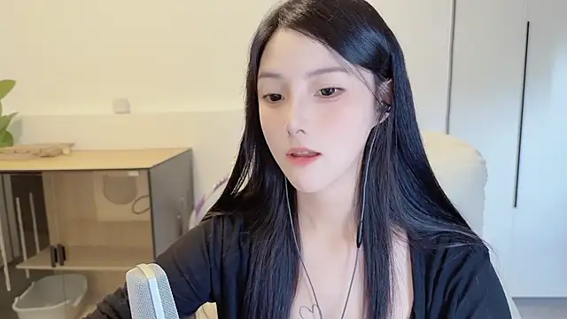 holo_love live cam on StripChat