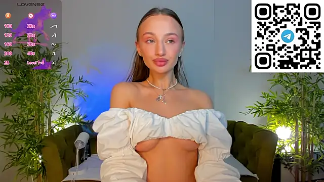 miiss__lulu live cam on StripChat