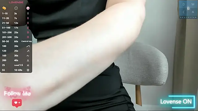 MinaDiamondd live cam on StripChat