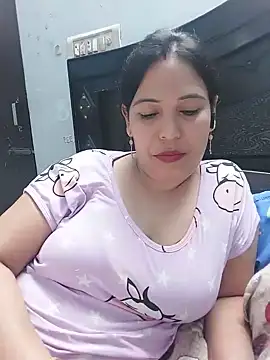 Poojabhabi101 live cam on StripChat