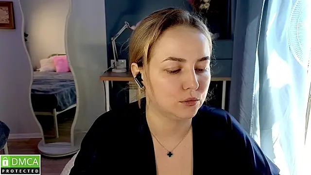 Mira_Mermayd webcam