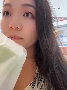 xiaochengzi505 live cam on StripChat