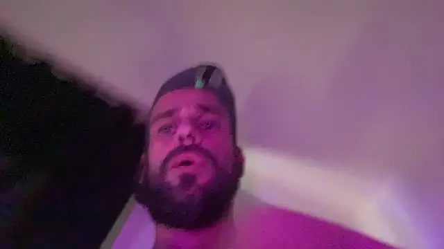 Guyst049 webcam