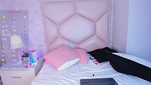 Nasly_Moore webcam