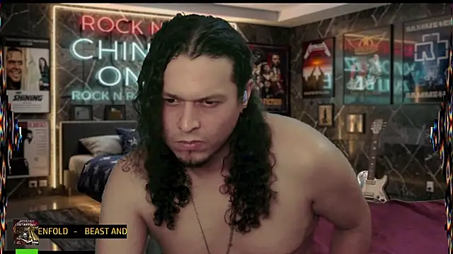 chino_roz webcam