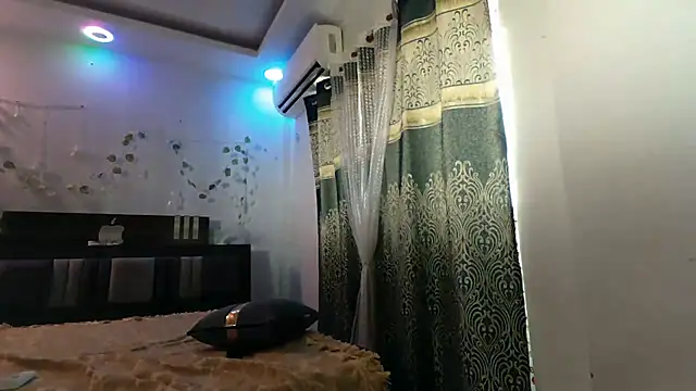 beautiful_bellaa webcam
