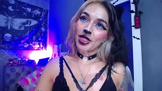 amelierouss (F young) - Leche en la cara de gatita