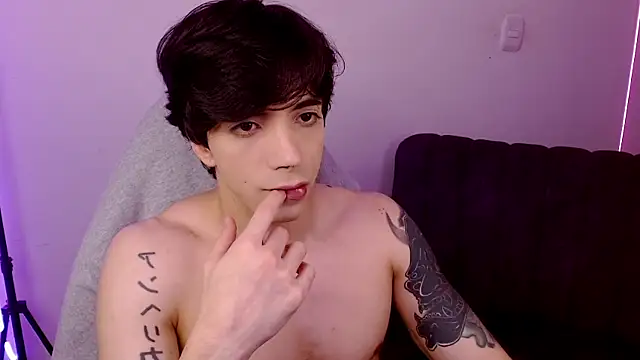 H3ll_B0I webcam