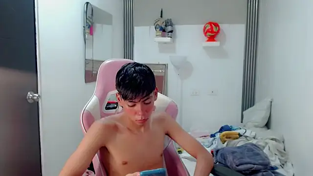 liarr_ (M twink) - show dance