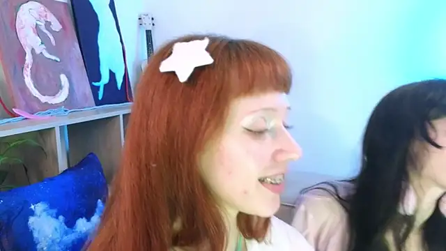 hopgals webcam