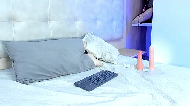 BellaWilliams_ webcam