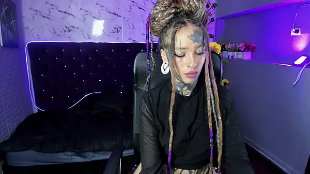 Lucy_Doll8 webcam
