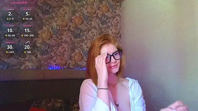 Juli_Ginger webcam