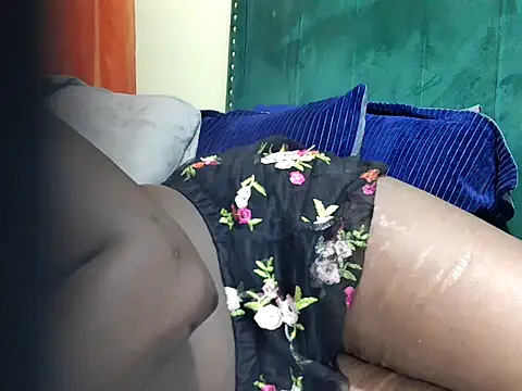 DripDiva webcam