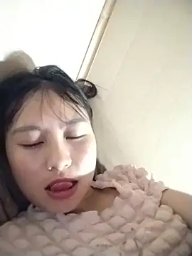 cherry-squirtt - Cherry-squirtt's free webcam - UK Sex Cams