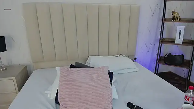 LilithHarperr_ webcam