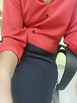 Cuteteluguammmaie live cam on StripChat
