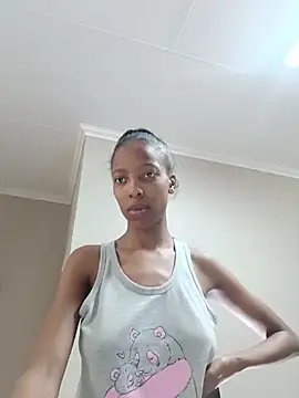 MsParisSmith live cam on StripChat