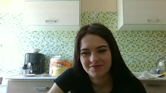 KikiAmino live cam on StripChat