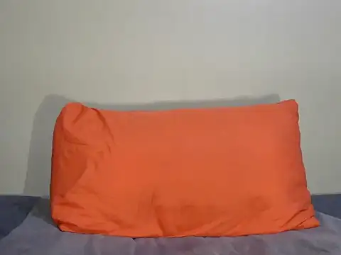 LICKABLETASH98 live cam on StripChat