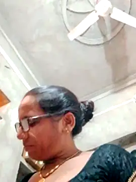 Anitarakkoli live cam on StripChat