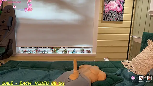 SandyChris live cam on StripChat