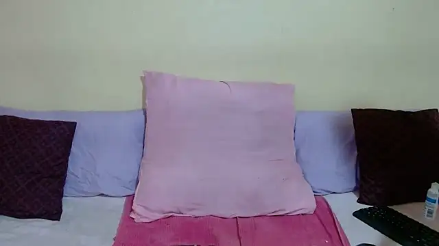 DiamondLuv29 webcam