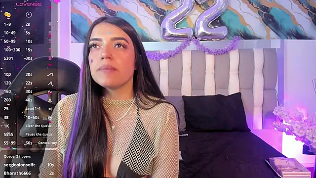 IsaDiiaz live cam on StripChat