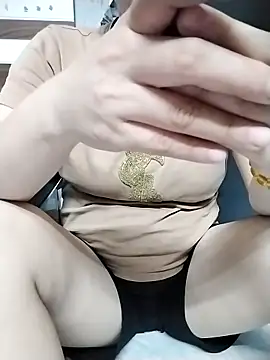 girl_lovebaby (F young) - Close show pussy tight