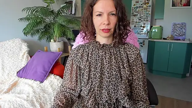 ChristinaGlory live cam on StripChat