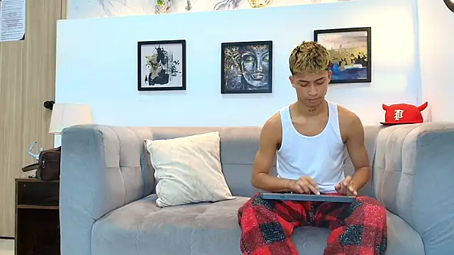 GOLD_BOYS webcam