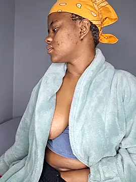 CertifiedhottieXOXO webcam