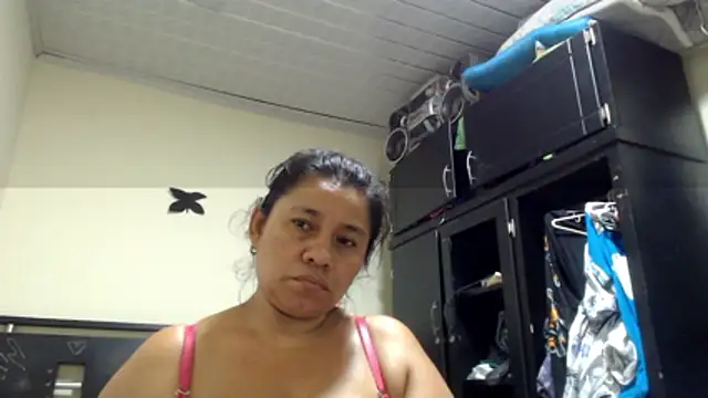 adrixxx38 webcam