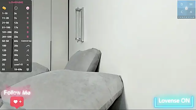 MinaDiamondd live cam on StripChat