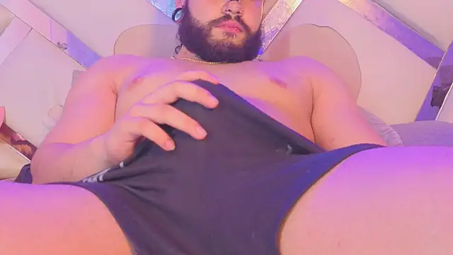 Benny_and_Mark live cam on StripChat