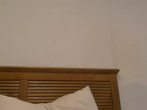 TroyDieselXXX live cam on StripChat