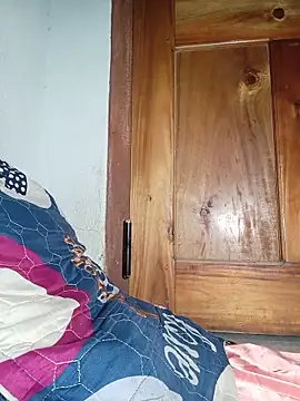 Thocon1993 live cam on StripChat