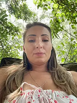 Wonder_Kari webcam