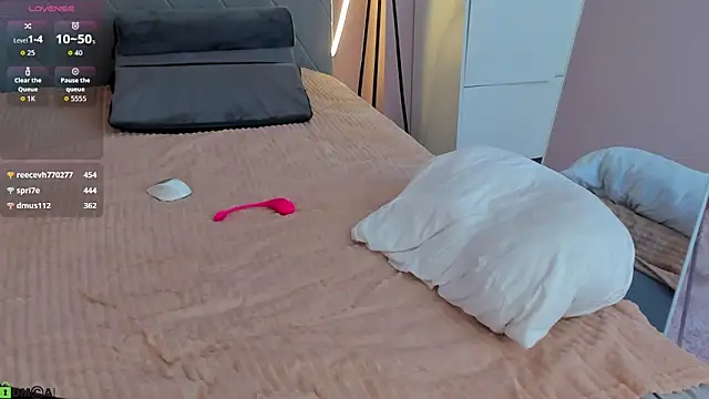 CherryLexi_ live cam on StripChat