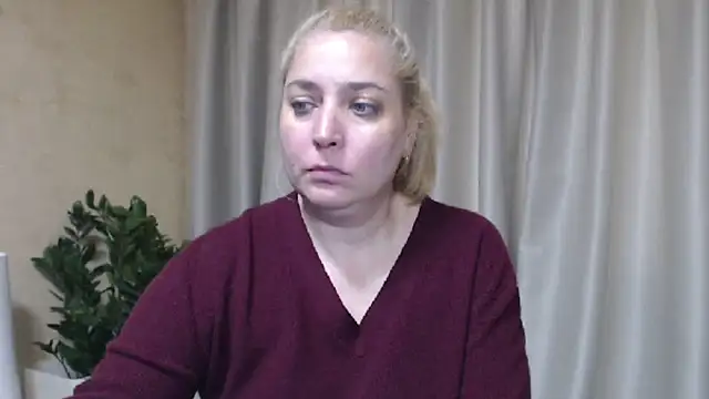 sweetpussy13 webcam